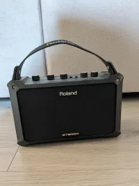 Roland Mobile AC Akusztikus gitárerősítő - mohorolo [Ma, 16:43]