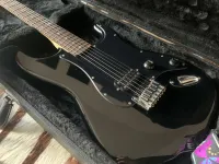 Squier Stratocaster HT H Electric guitar - Gusztáv Kilián [Today, 10:18 am]