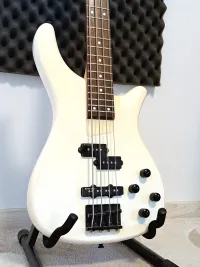 Tanglewood  Basszusgitár