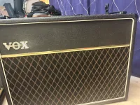 Vox AC 30 elektrónkové gitarové kombo - Tóth B Jenő [Today, 11:27 am]