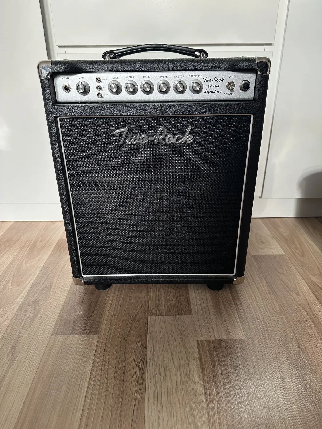 - Two Rock Studio Signature 1x12 kombó Csöves erősítő