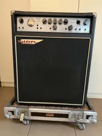 Ashdown MAG 300 Evo II Basszuskombó