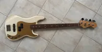 Fender Deluxe Precision Bass Special Basszusgitár - Nagy Bálint [Ma, 00:27]