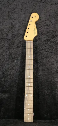 Fender Strat Cl. Pl. 60s  MIM GI Custom