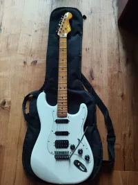 Squier Fender tuningolt classic vibe stratocaster Elektromos gitár - Pechan Dániel [Ma, 00:10]