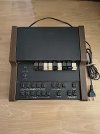 Eladó egy kifogástalan műszaki és szép esztétikai állapotú Viscount D9E vintage MIDI orgona hangmodul (1992, Made in Italy).A modul belseje és elektronikája teljesen megegyezik a legendás Oberheim OB3-mal (a Viscount [...]