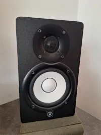 YAMAHA HS5 Stúdió monitor