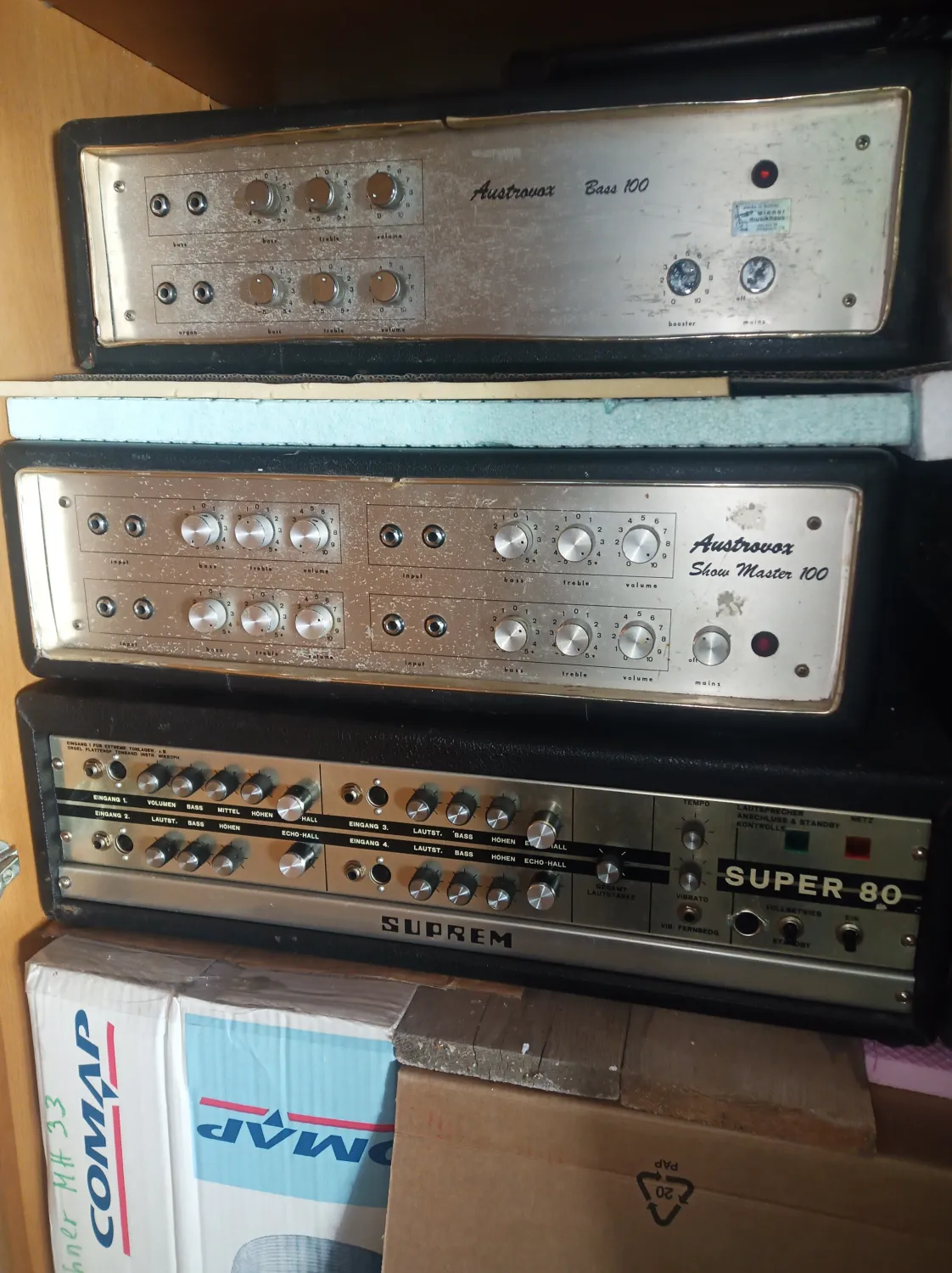 AustroVOX Bass 100 Basszuserősítő-fej