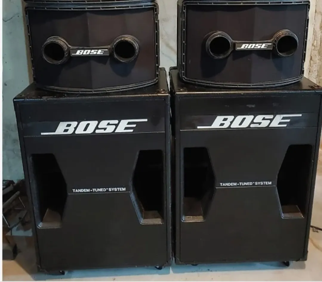 BOSE 2 db 802 MkII,  2 db 302 Series II Acoustim Speaker pair