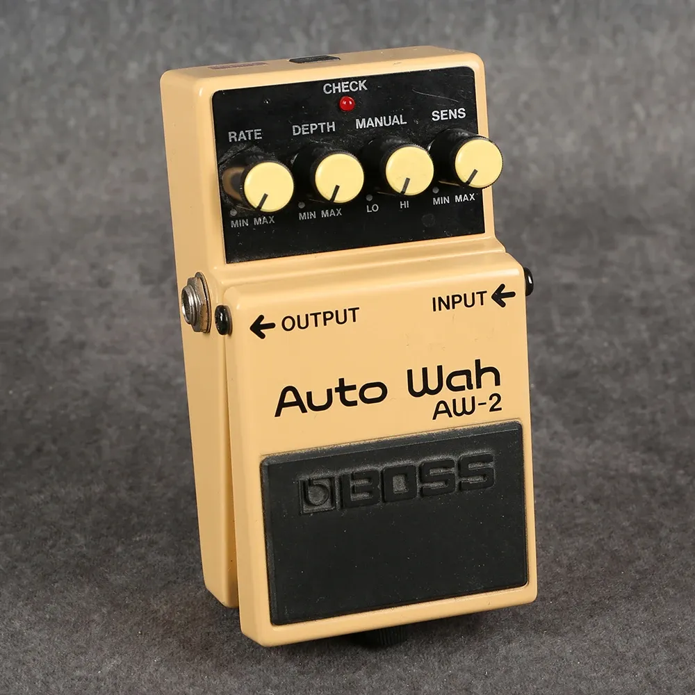 BOSS AW-2 Pedal