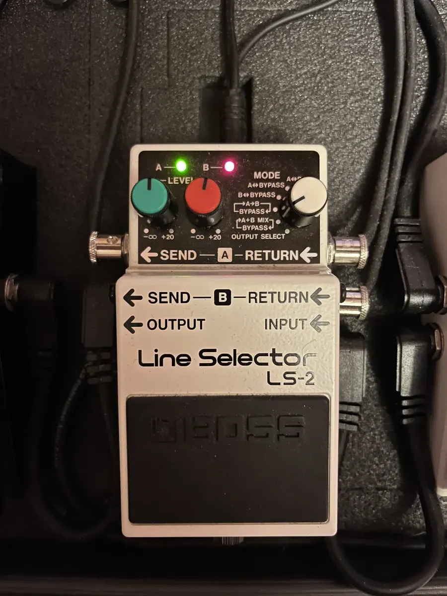 BOSS LS-2 Line Selector Efektový pedál