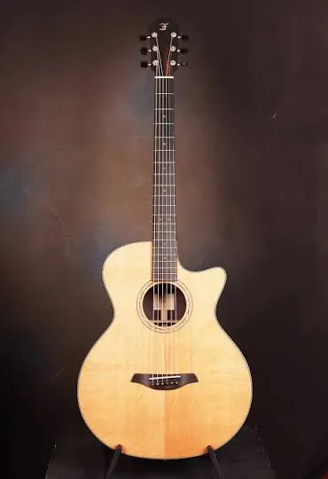 Furch BAR Akusztikus bariton gitár