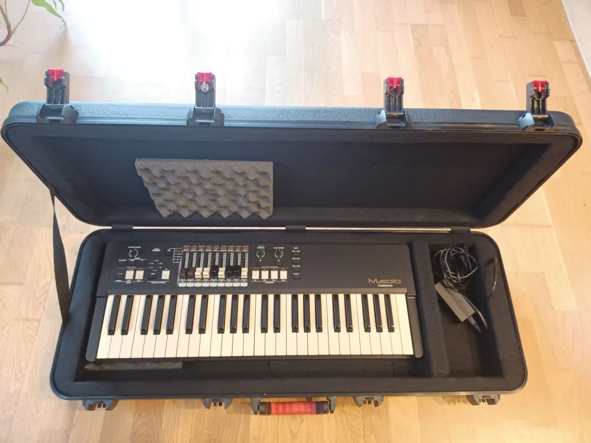 Hammond M-solo orgona és szintetizátor Elektrische Orgel
