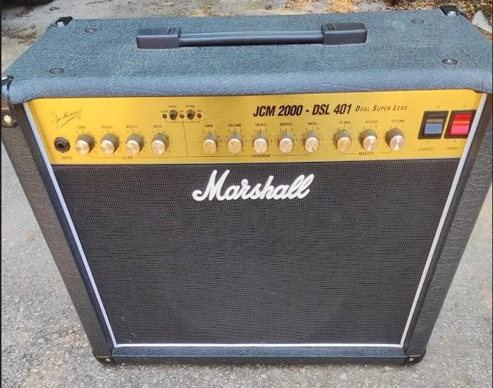 Marshall Jcm 2000 DSL 401 UK elektrónkové gitarové kombo