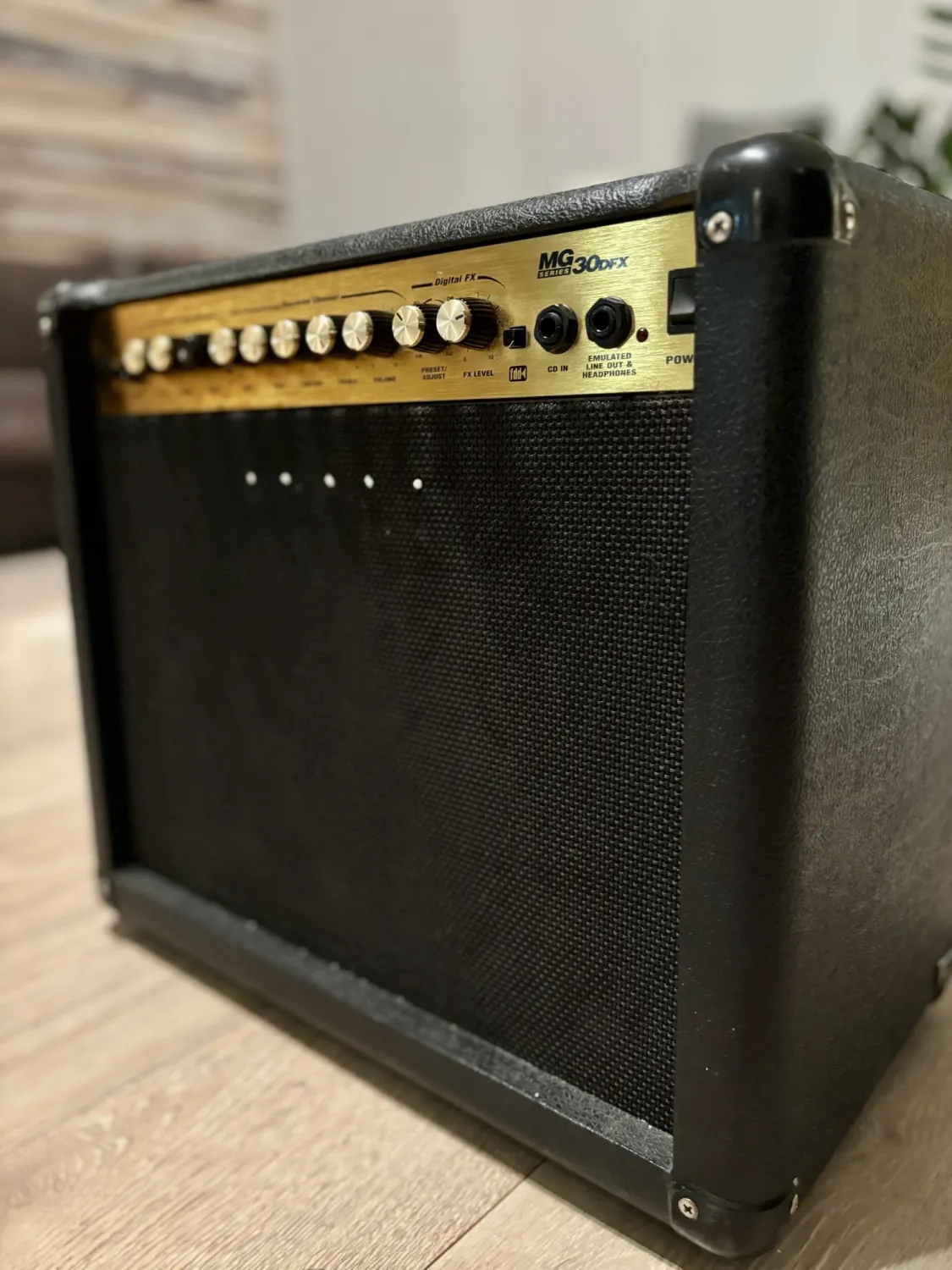 Marshall MG 30 DFX Guitar combo amp