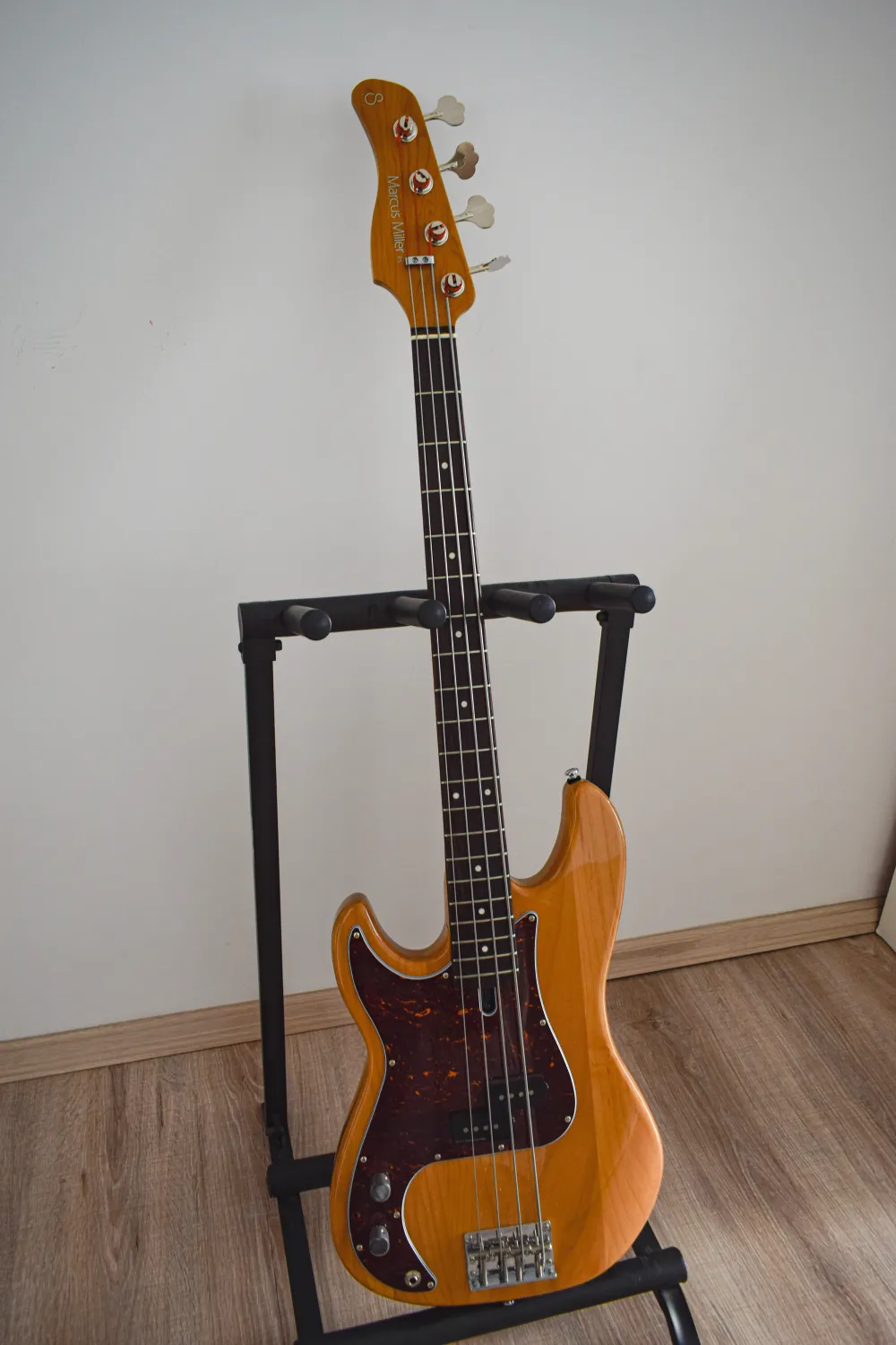 Sire P5R Precision Bass Linkshänder Bass