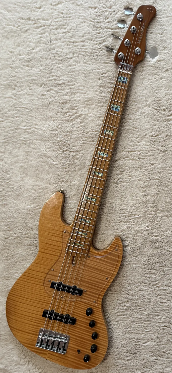 Sire V10 Basszusgitár 5 húros