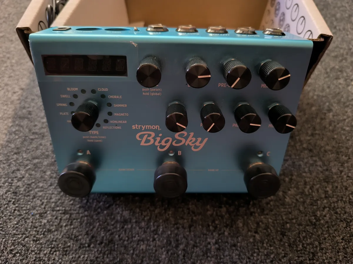 Strymon Big Sky Reverb pedal