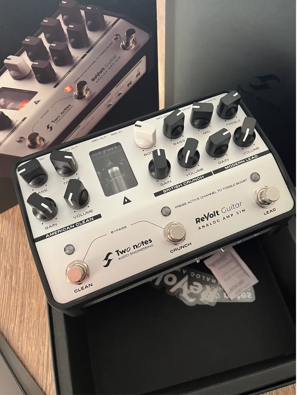 Two Notes Revolt Guitar Vorverstärkerpedal