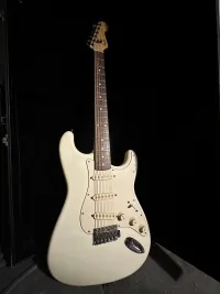 Fender Stratocaster