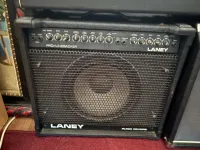 Laney Kombó Combo de bajo - mahotpal [Today, 2:25 pm]