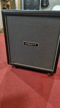 Hiwatt M412 Guitar cabinet speaker - Makó [Today, 8:34 am]