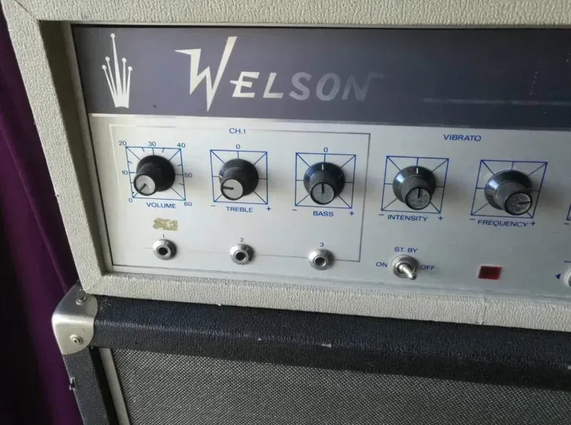- Welson full cső Amplifier head and cabinet