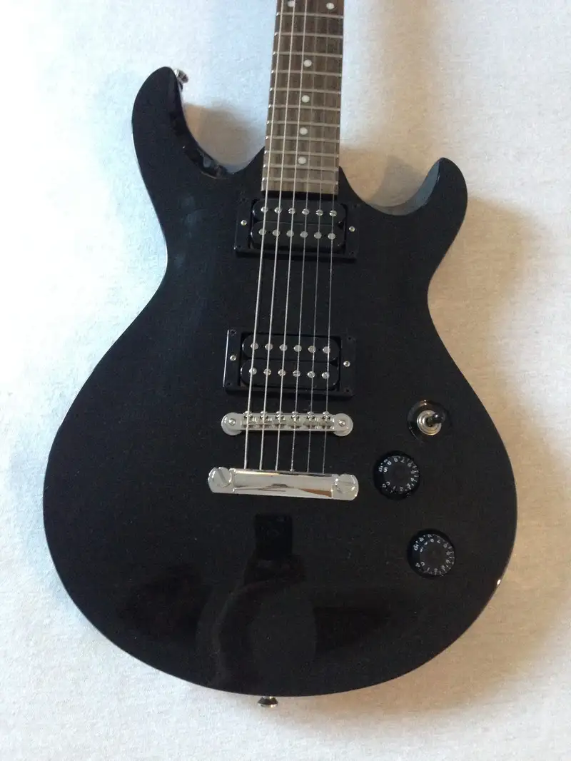 Cort M200 Electric guitar 42000 HUF eladó GS Fanatic