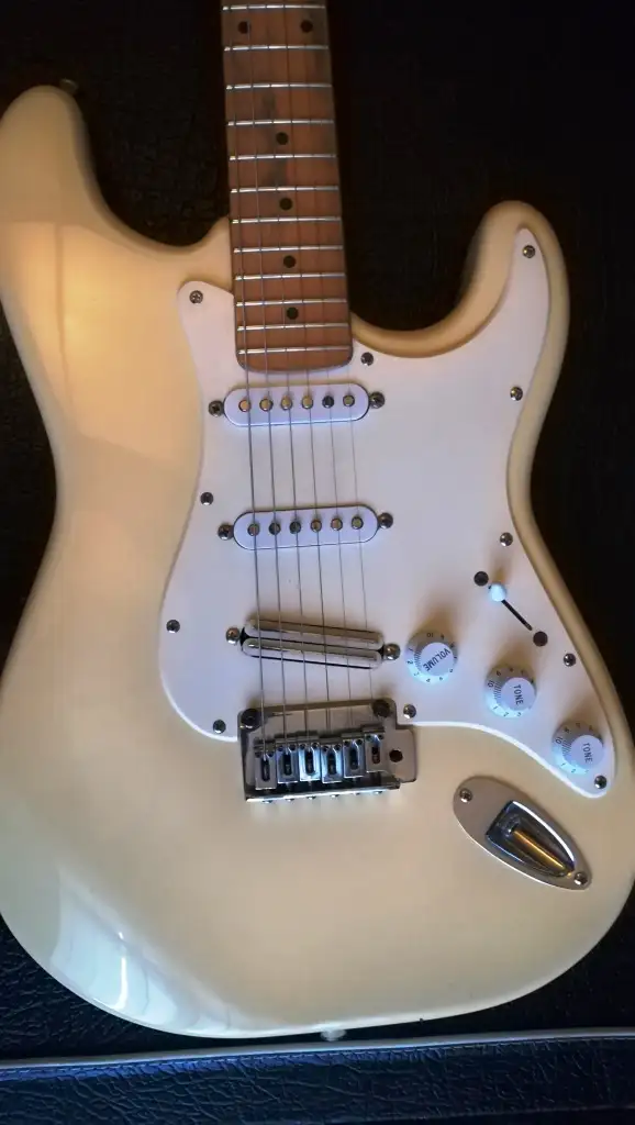 Cort Stratocaster Elektromos gitár 55000 HUF eladó - GS Fanatic