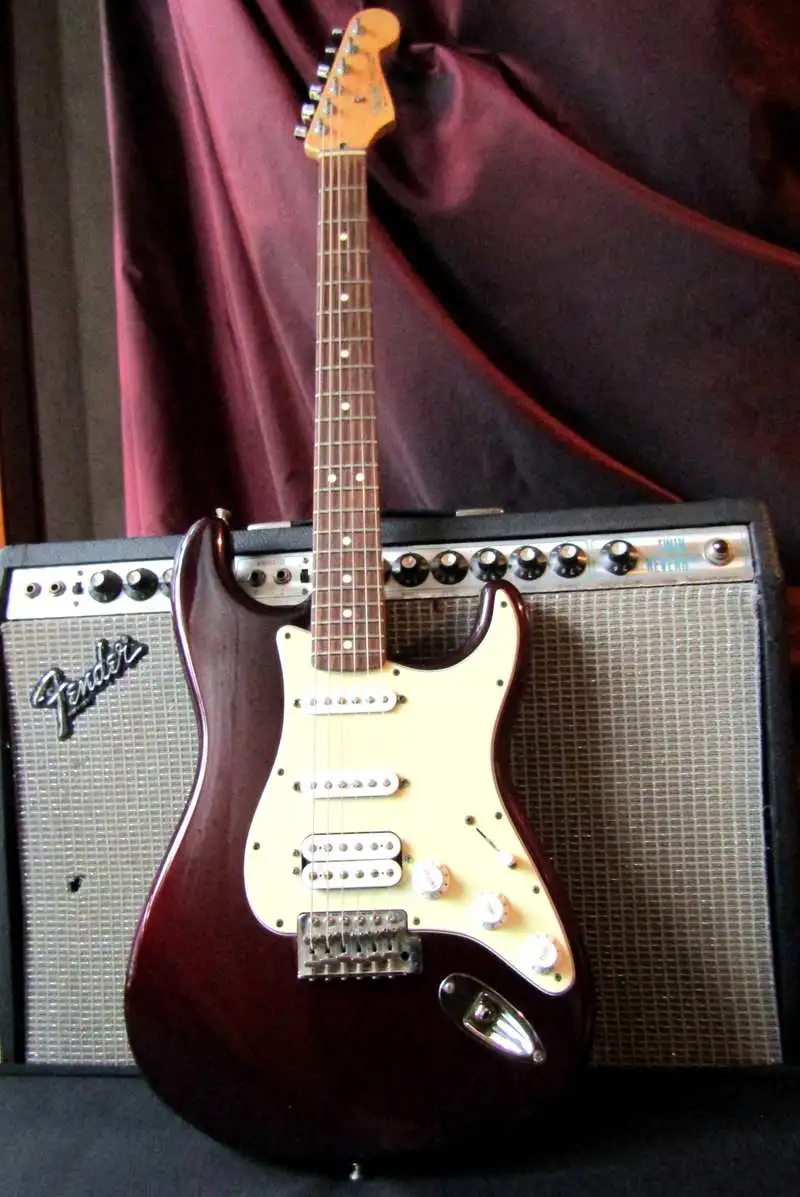 Fender Stratocaster Elektromos gitár 170000 HUF eladó - GS Fanatic