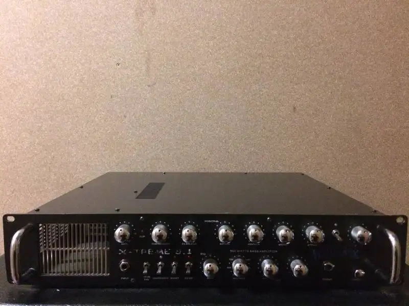 Warwick X-Treme 5.1 500 wattos basszusfej Bass guitar amplifier