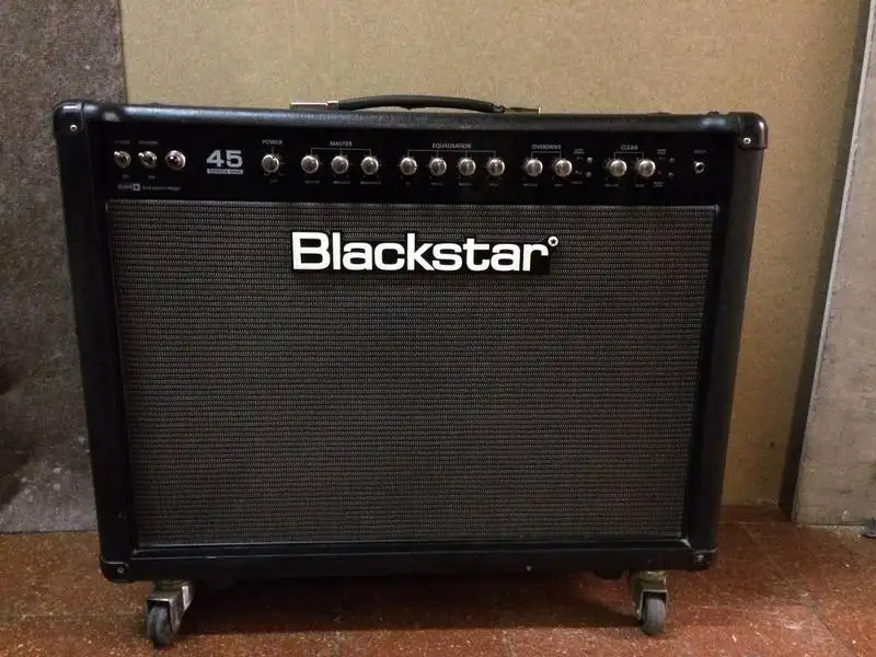 Blackstar Series One 45 wattos 212-es fullcsöves gitárkombó Gitárkombó
