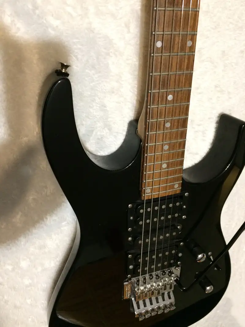 basic electric guitar