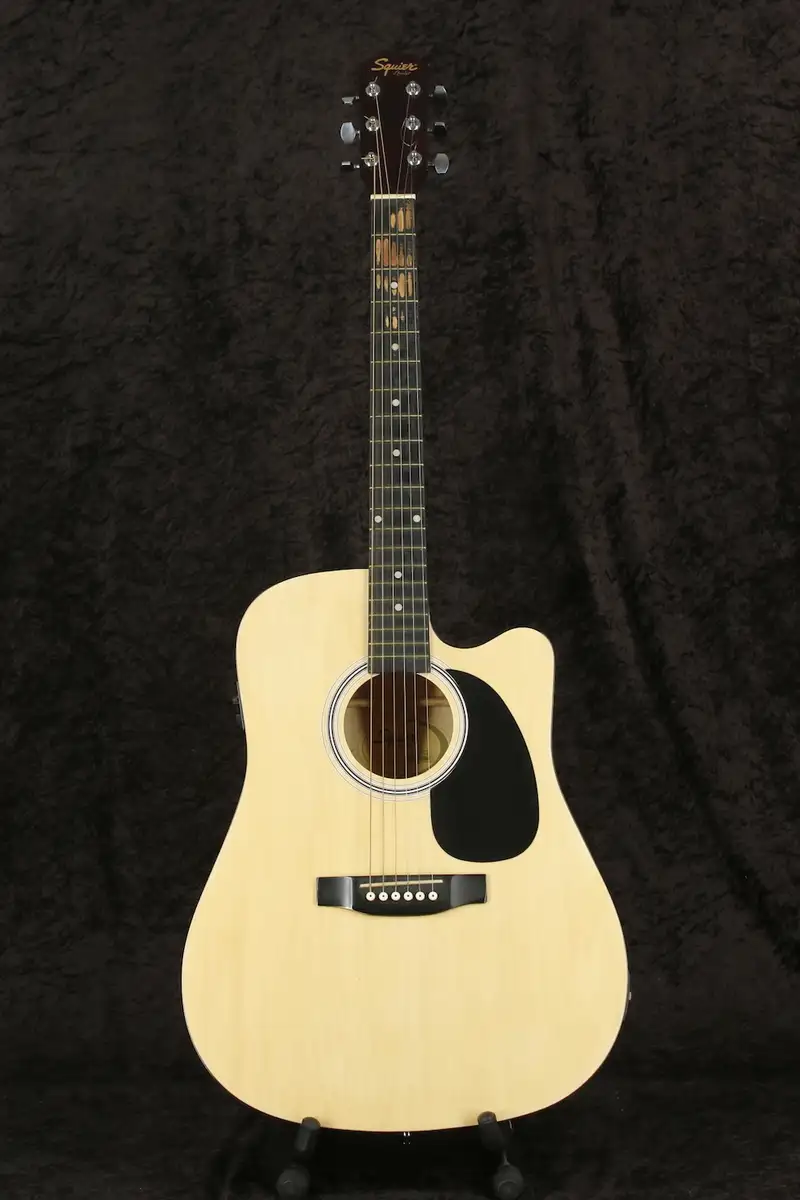 Squier SA-105CE Electro-acoustic guitar