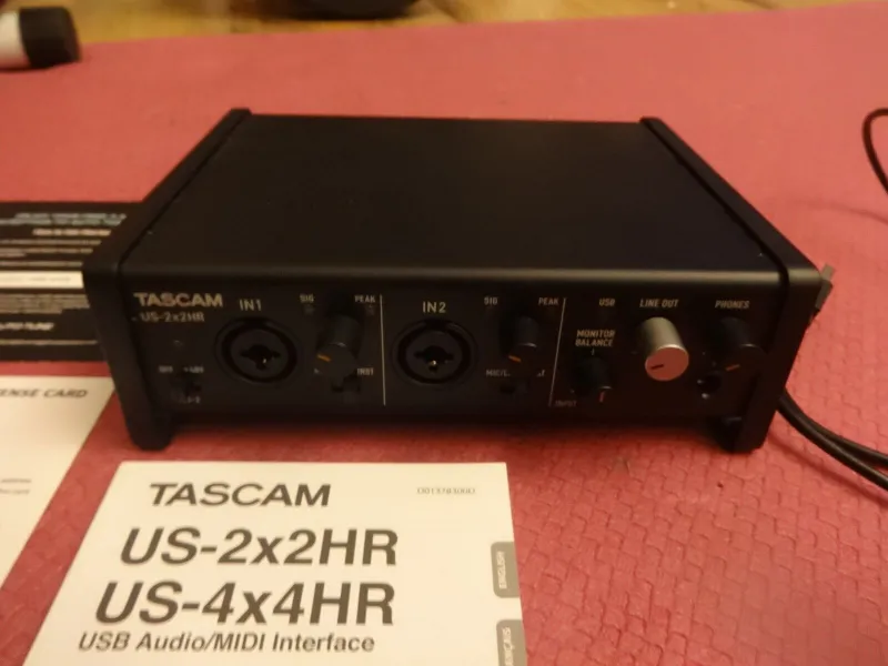 Tascam US-2x2HR usb külső hangkártya Audio interface