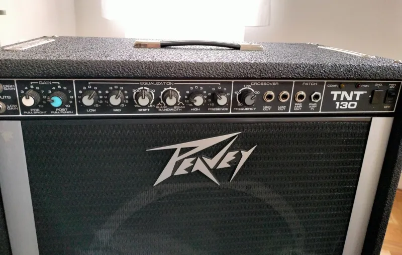 Peavey TNT130 Basszusgitár kombó