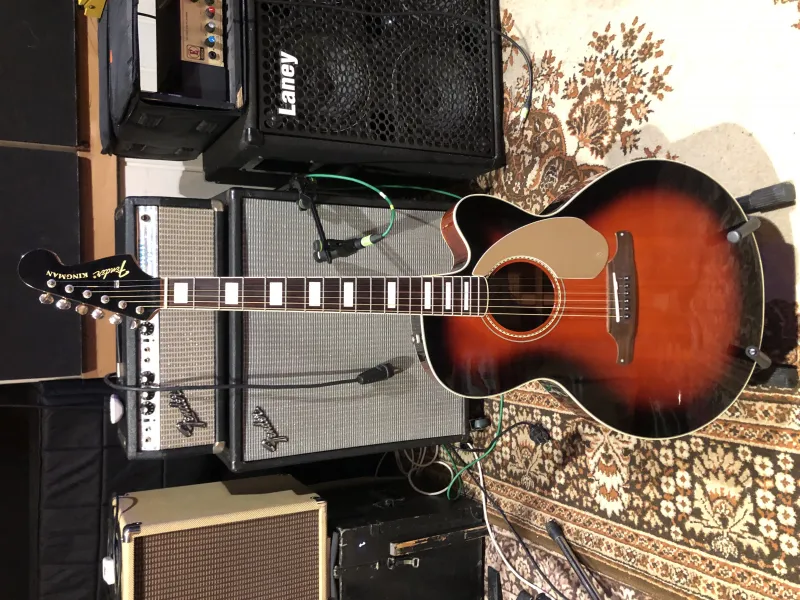 Fender Kingman SCE Jumbo  3TS - California Series Elektroakusztikus gitár