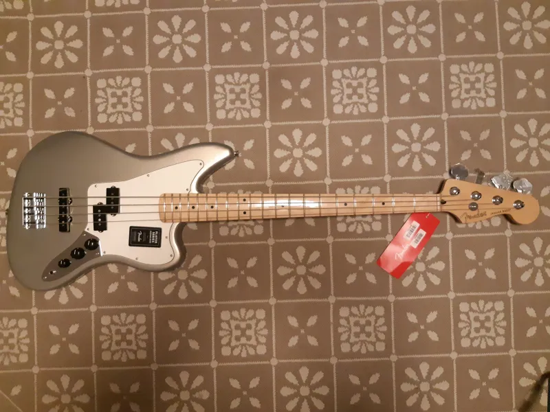 Fender Jaguar Bass Silver Basszusgitár