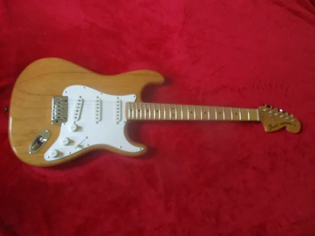 Fender Classic Series 70s Stratocaster Natural Elektromos gitár