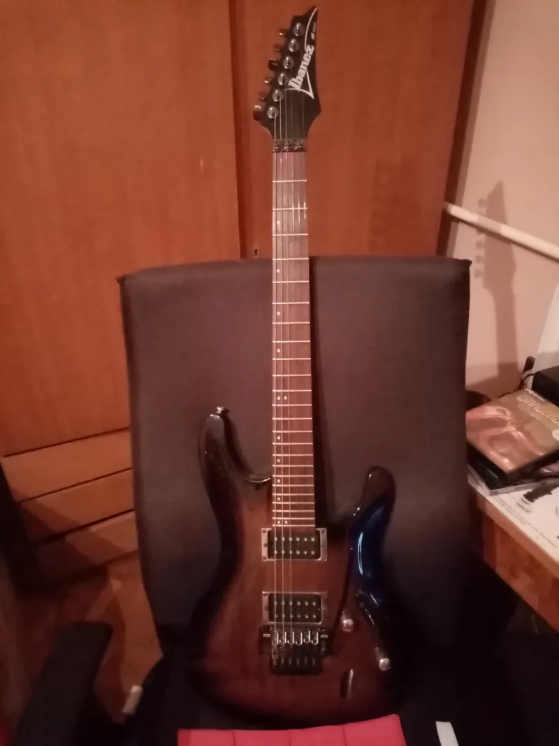 Ibanez S520 Electric guitar