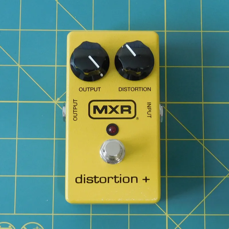 MXR M104 Distortion+ Pedál