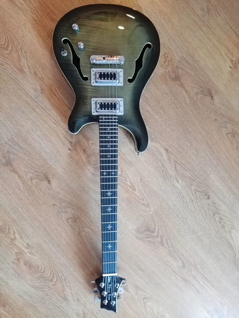 Harley Benton Deluxe hollowbody Elektrická gitara