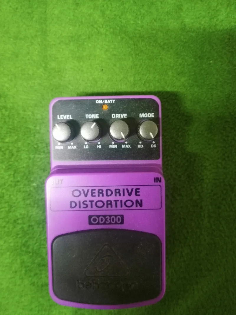 behringer OD300 - ギター