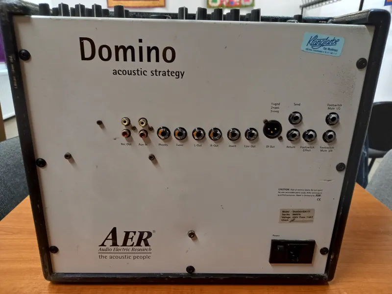 AER Domino Akusztikus gitárerősítő