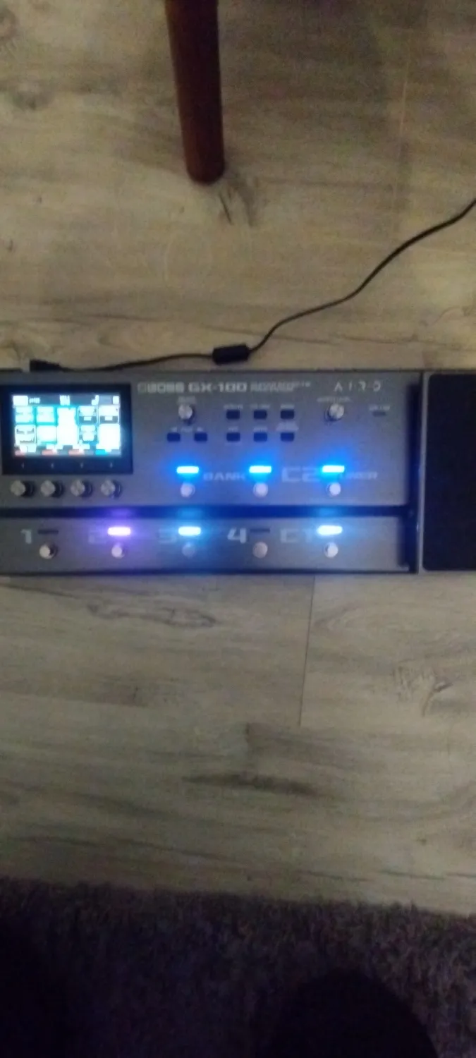 BOSS GX-100 Multieffekt processzor