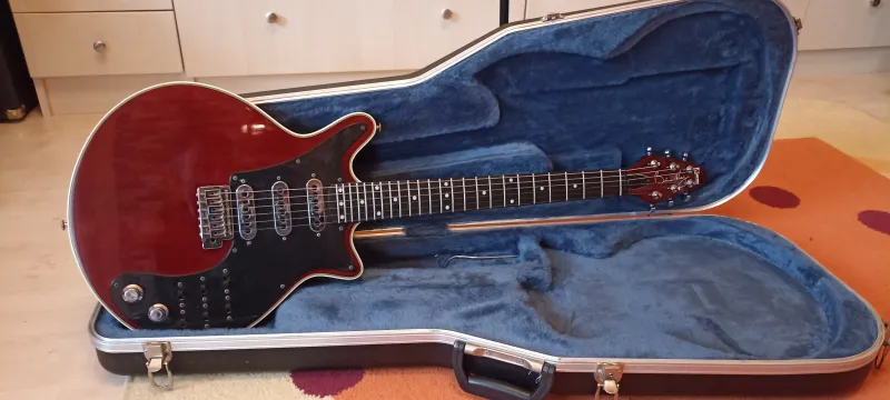 Burns Burns Brian May Special Red elektromos gitár Elektromos gitár