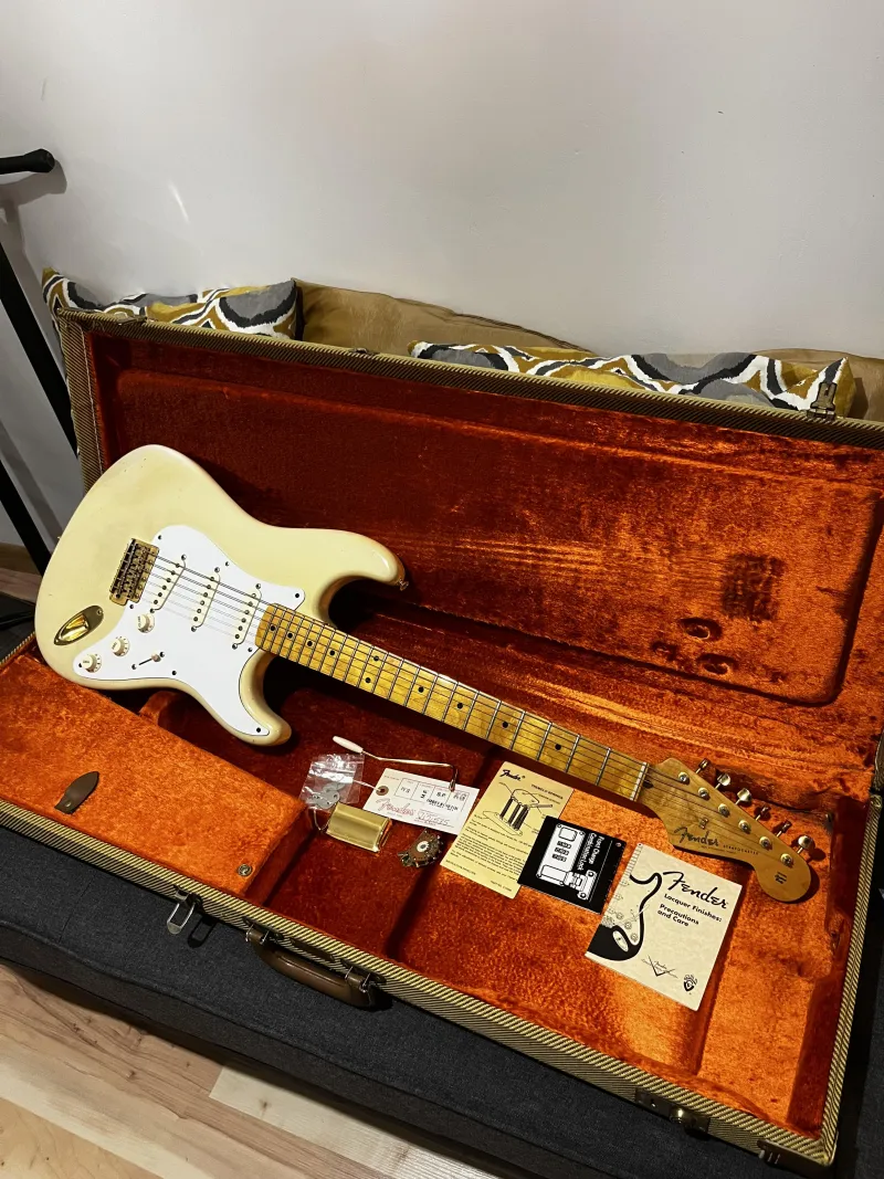 Fender American Vintage 57 50th Anniv. Mary Kaye Strat Elektromos gitár