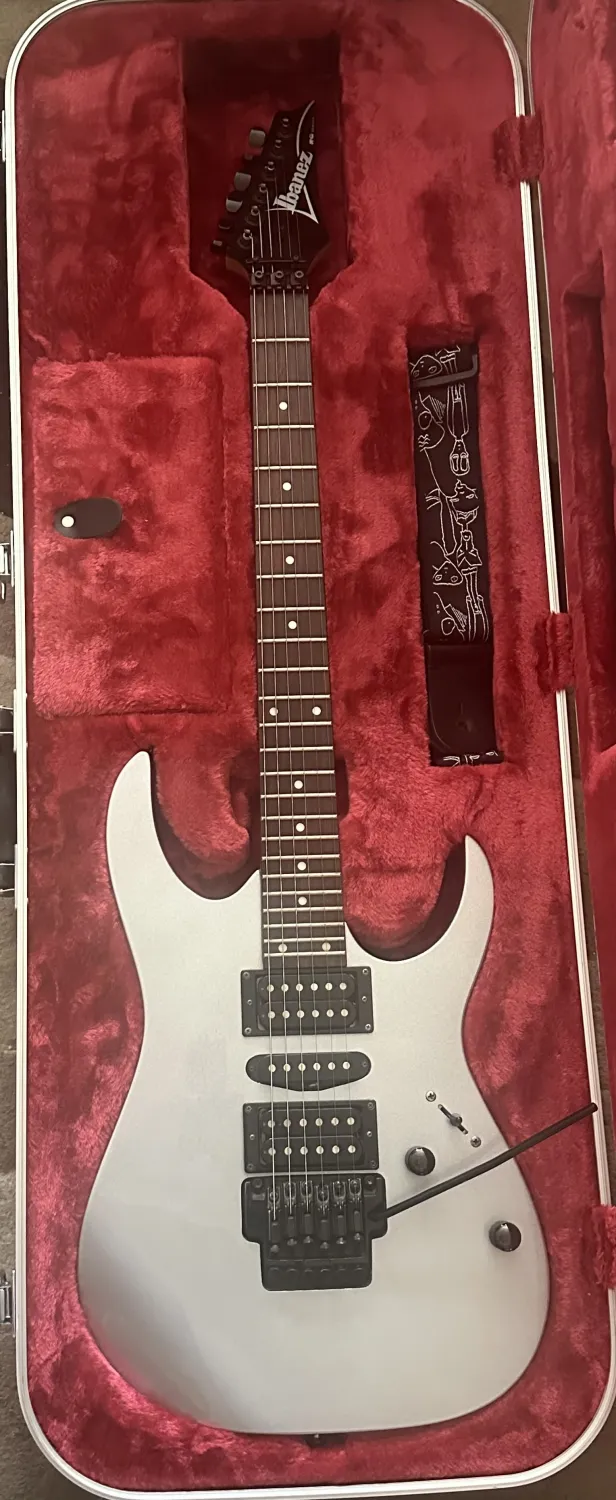 Ibanez RG 370B Moon Shadow 2002 Elektromos gitár