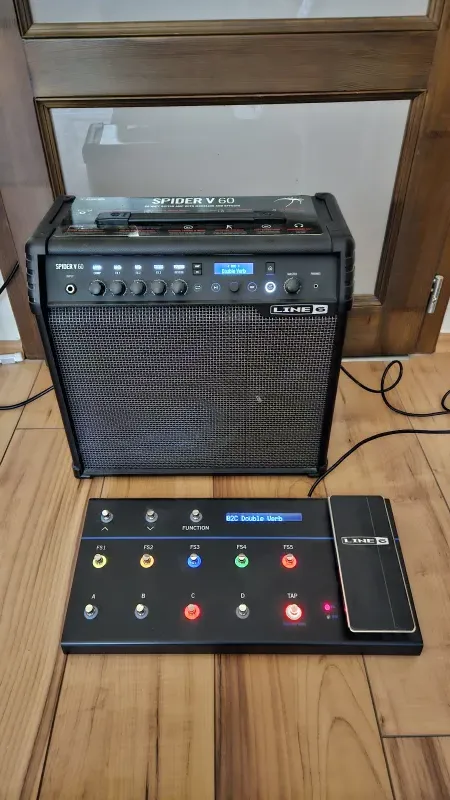 Line6 Spider V 60 Gitárkombó