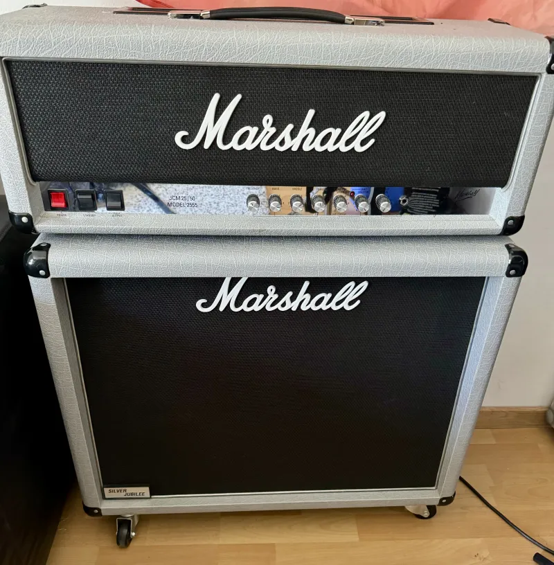 Marshall Silver Jubilee Fej és láda